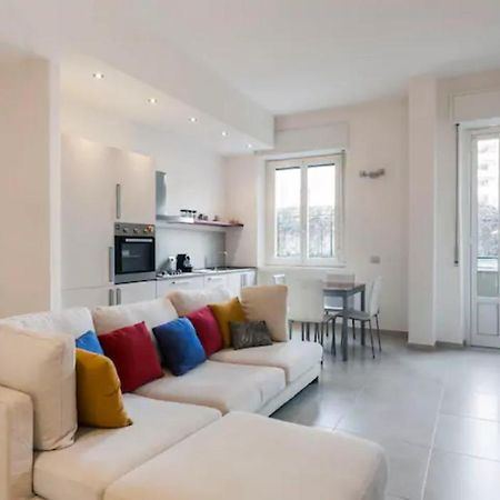 Loreto & Stazione Centrale Cozy Apartment Milão Exterior foto