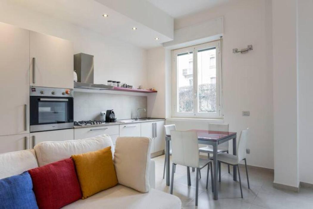 Loreto & Stazione Centrale Cozy Apartment Milão Exterior foto